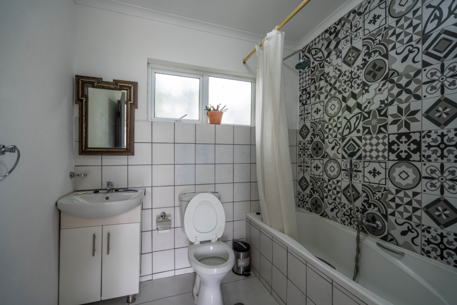 8 Bedroom Property for Sale in West Bank Eastern Cape